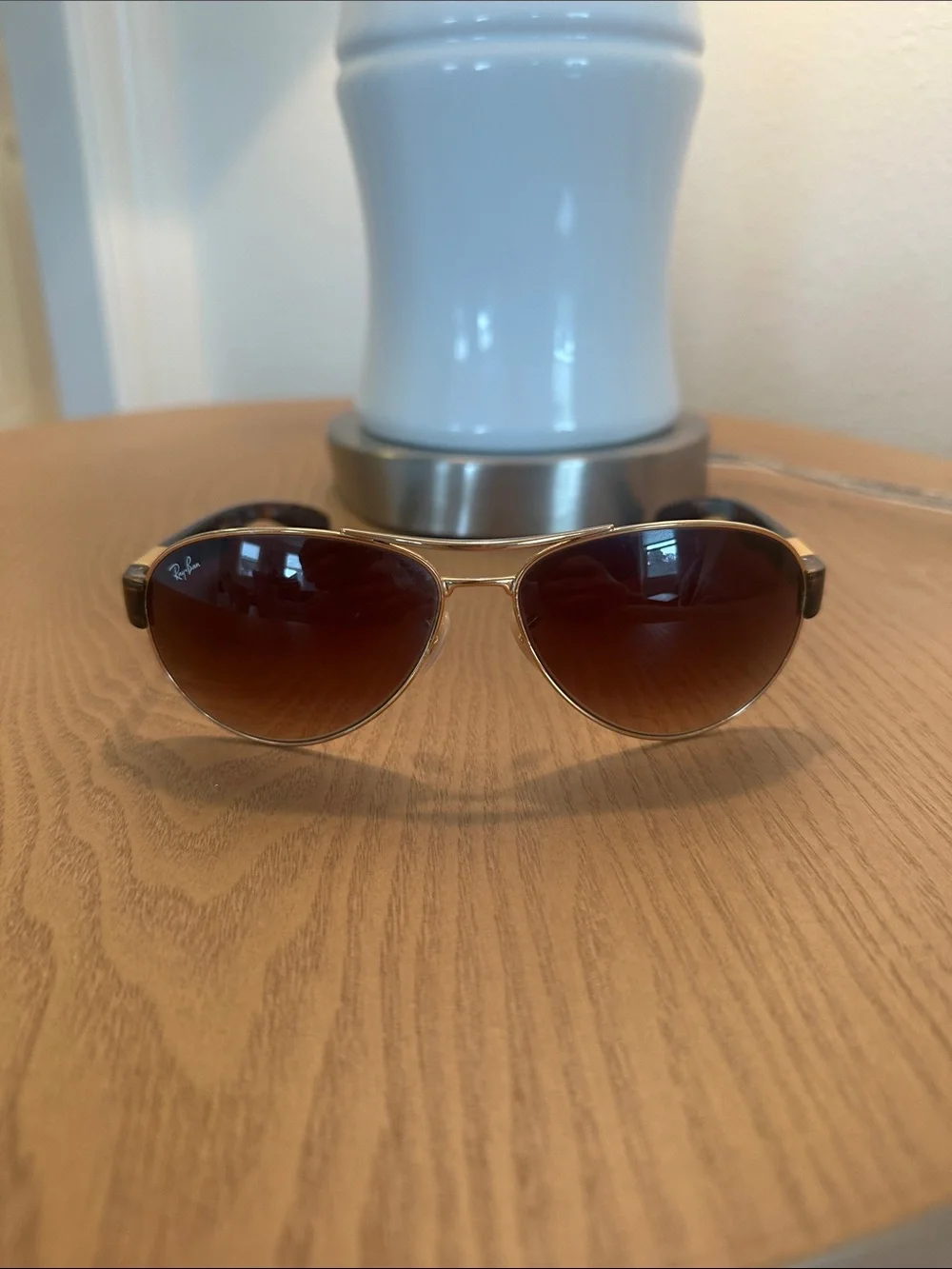 Ray-Ban Tortoiseshell Frame with Brown Lenses and Gold Accents